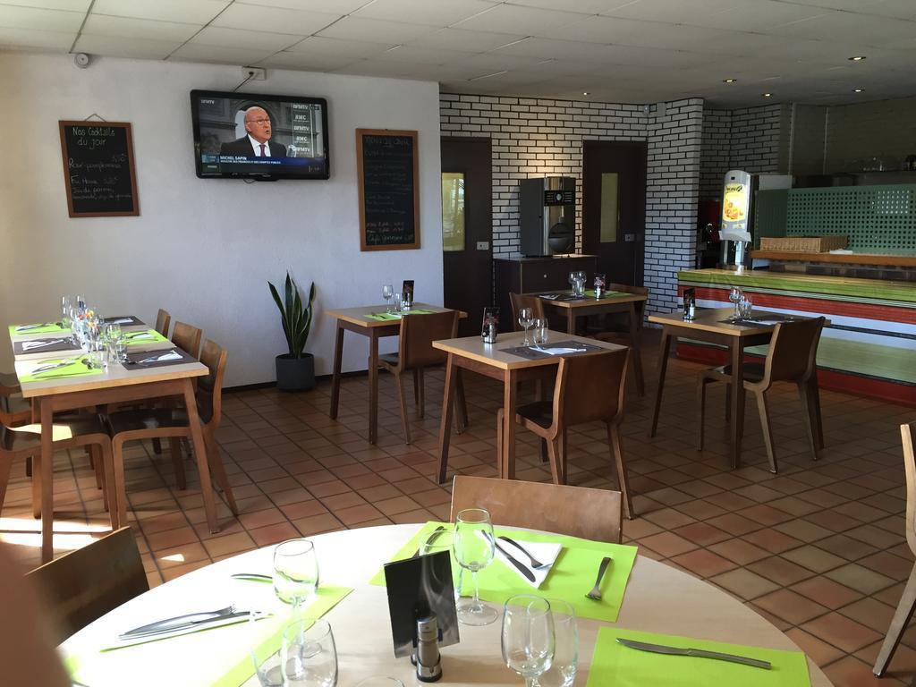 Kyriad Geneve St-Genis-Pouilly Saint-Genis-Pouilly Bagian luar foto